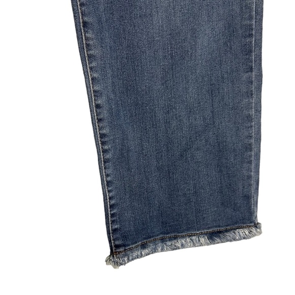 Democracy Ab Technology Mid Rise Fray Hem Crop Jeans Style B2187Q4G3XX Size 8 - Picture 4 of 7